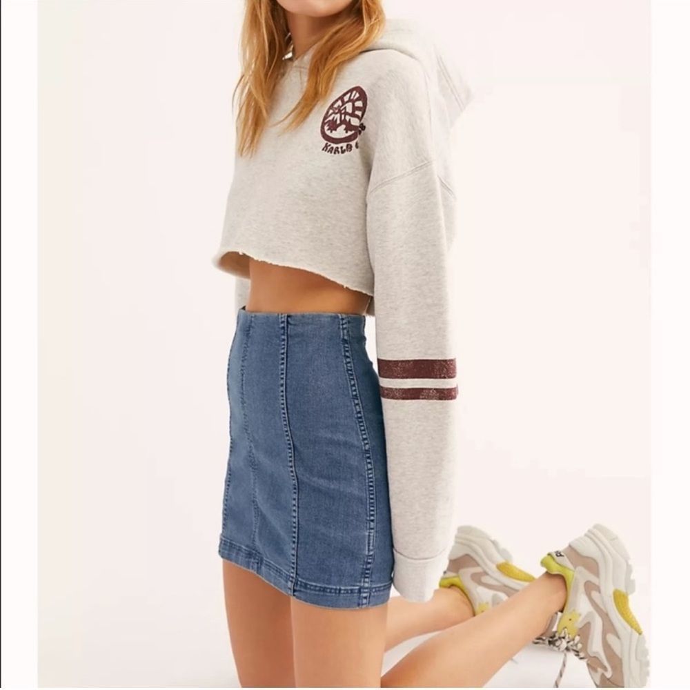 Free People Modern Femme Denim Mini Skirt in Faded Indigo | SZ 4 - Picture 2 of 14